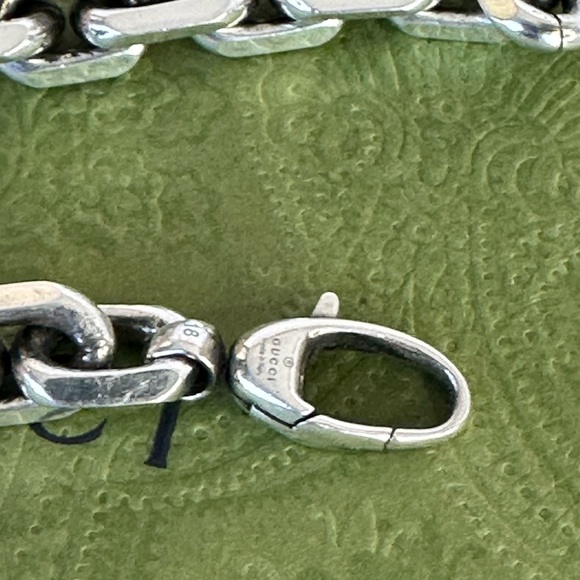 Gucci Interlocking GG Sterling Silver Chain Bracelet - Picture 4 of 8